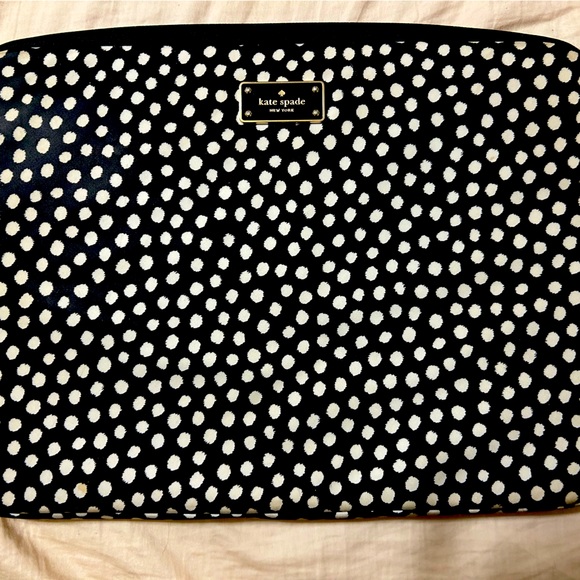 kate spade Handbags - KSpade Laptop Case